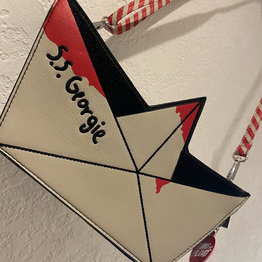 S.S. Georgie 🤡 Cream and Black Women's Bag 🎈✨